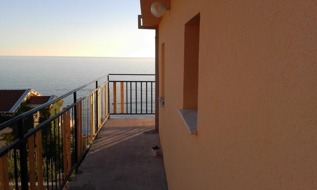 Apartman Marinkovic Dobra Voda Esterno foto